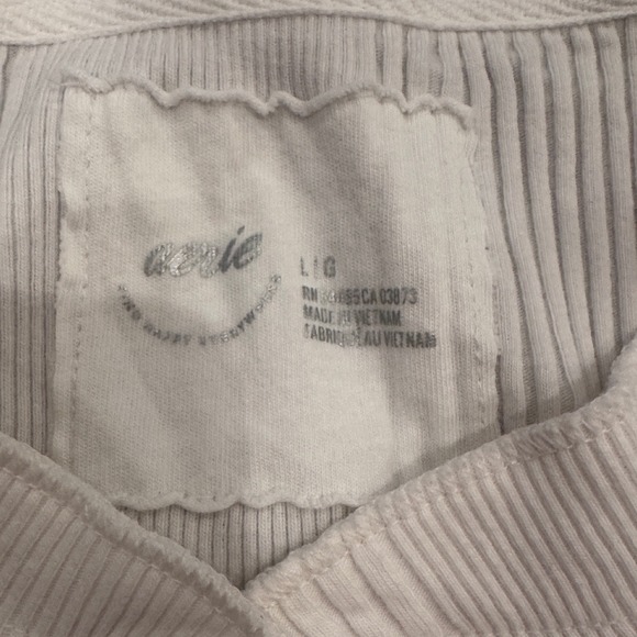 Aerie Ribbed Long Sleeve Henley Shirt Cream Casual Comfort Size L G - Picture 4 of 5